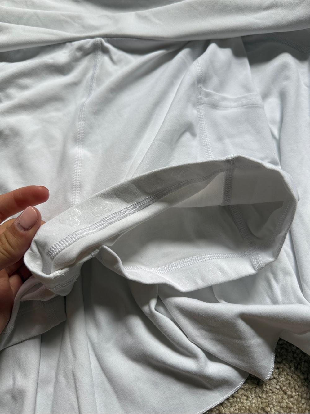 Aritzia Golden Butter White Skirt with Spandex Size Small - Picture 7 of 7
